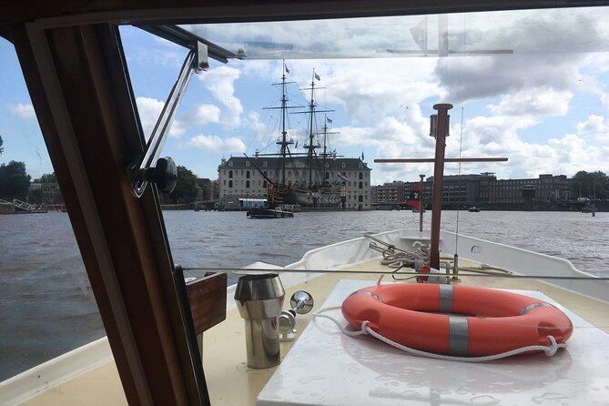 Cruise Amsterdam like a Local — Small Group 12 pax - Finding the boat at Prinsengracht 397