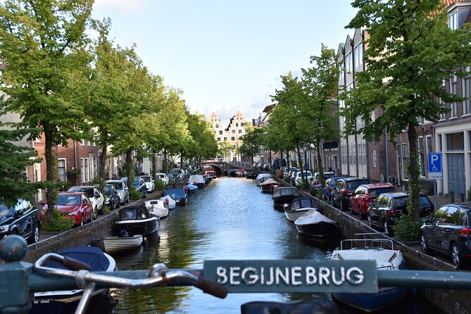 Cultural and Historical Audio guided walking tour Tour of Haarlem - Canals and bridges show a quieter side of town