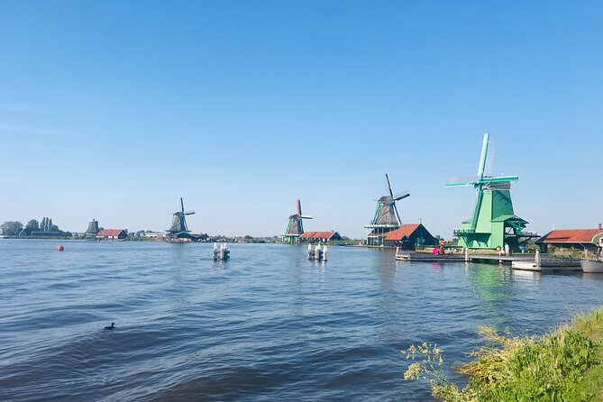 Day Tour Giethoorn, Afsluitdijk and Zaanse Schans with Boat Cruise - Zaanse Schans: cheese, clogs, windmills, and diamonds