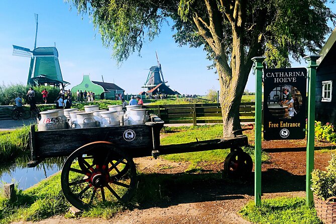Day Tour Giethoorn, Afsluitdijk and Zaanse Schans with Boat Cruise - Is $139.48 a fair price?