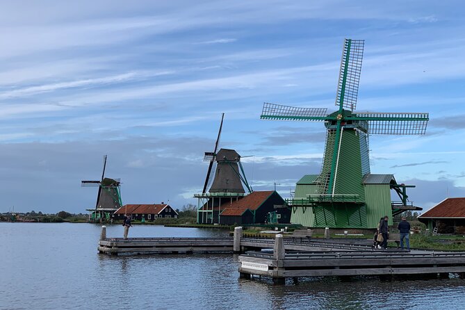 Day Tour Giethoorn, Afsluitdijk and Zaanse Schans with Boat Cruise - Final call: a strong countryside sampler