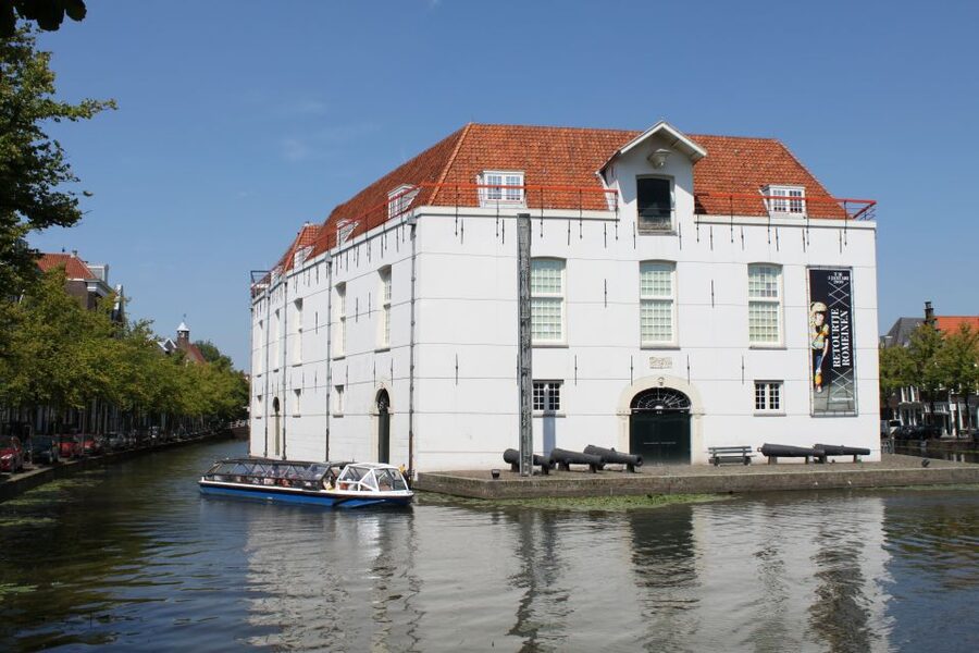 Delft: Canal Cruise with Guided Commentary - Key points to know before booking