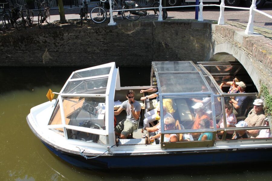 Delft: Canal Cruise with Guided Commentary - The opening stretch through Delft’s canals