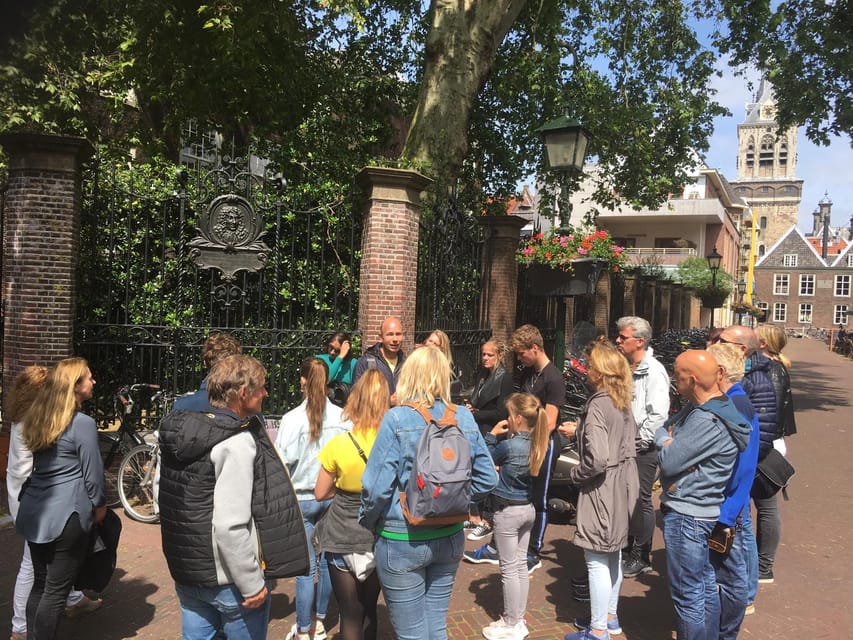 Delft: City Center Walking Tour - Timing, languages, and comfort