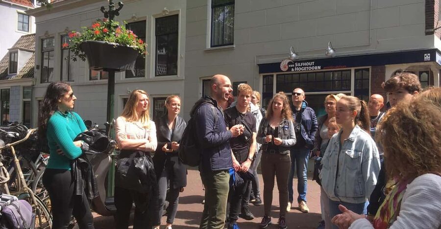 Delft: City Center Walking Tour - The Prinsenhof and the death of Willem van Oranje