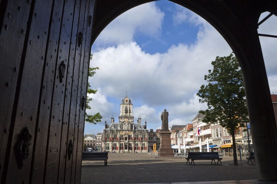 Delft: Guided Walking Tour - The New Church and the Dutch royal tombs