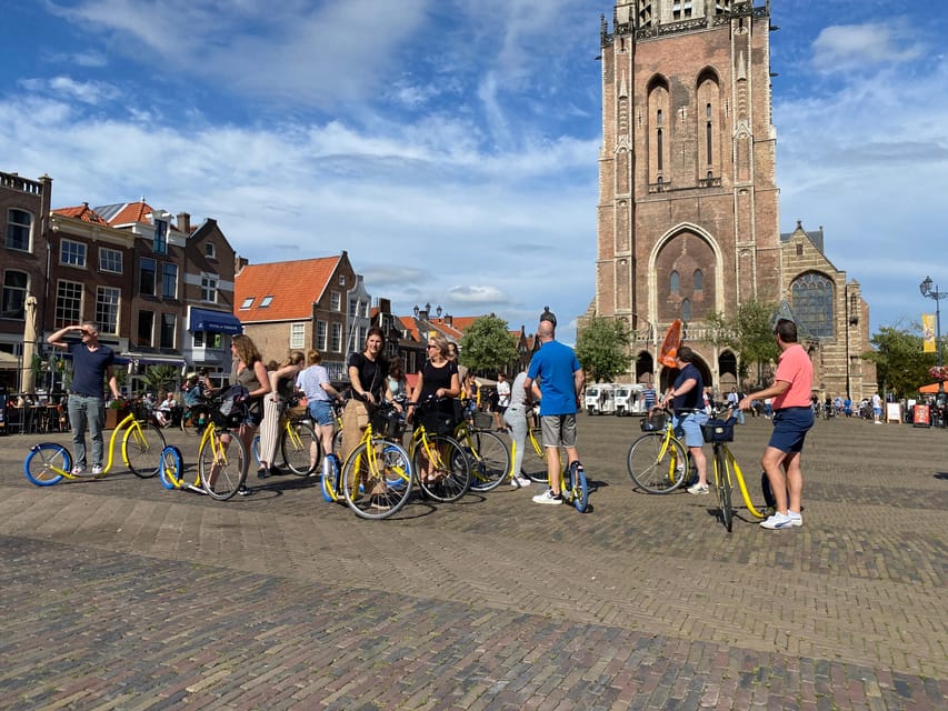 Delft - Step/scootertour in and around the city - Markt, the New Church, and the town hall