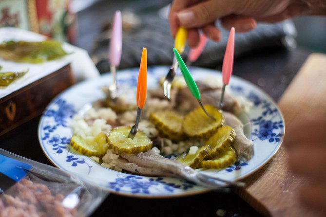 Discover Amsterdam's Culinary Scene: Morning Food Tour - Why the six-person limit matters