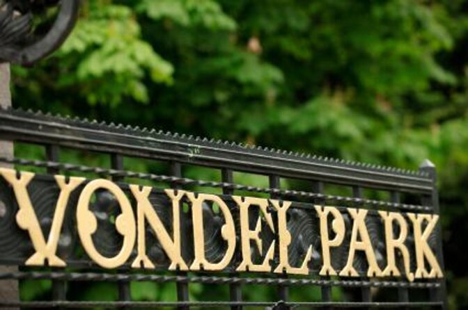 Discover Amsterdam Vondelpark in this Outside Escape city game! - How hard are the riddles?