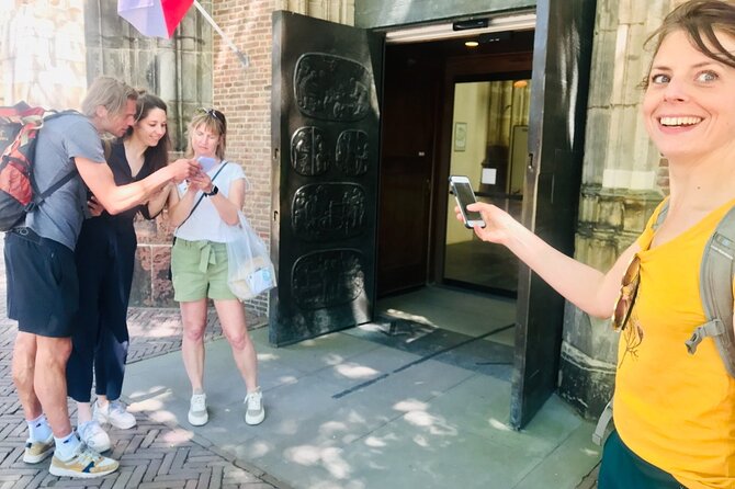 Discover Leiden with a self-guided Outside Escape city game tour! - Van der Werfpark and a civic story