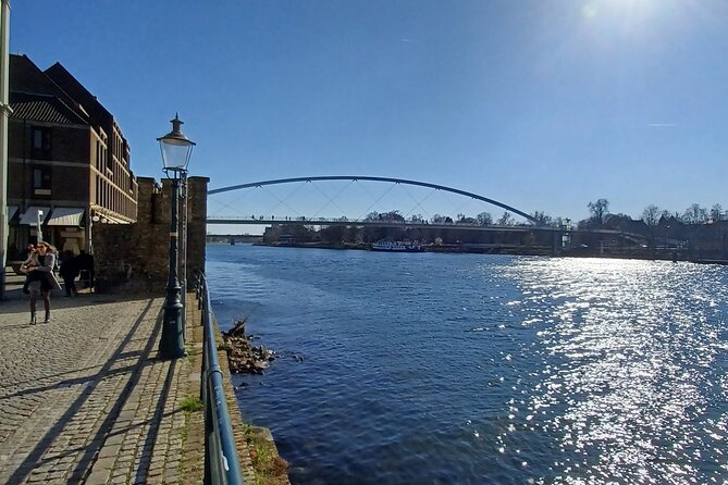 Discover Maastricht with a Smile! Culture, History and People - From Saint Servaas to the oldest bridge