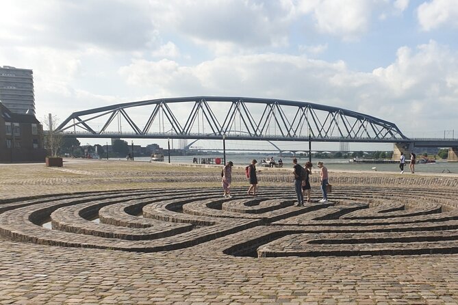 Discover Nijmegen with an Outside Escape city game tour! - A city walk with a flood on the way