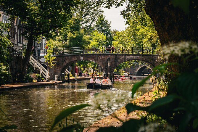 Discover Our Utrecht: Limited Group Size & Optional Extras - Nieuwegracht, another canal with a different feel