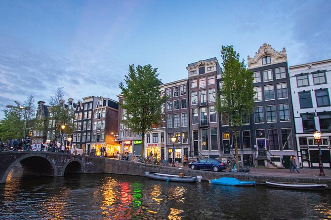 Discover the LGBT side of Amsterdam with a Local - What makes Bar Prik a useful stop