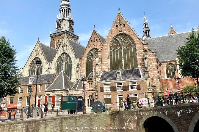 Dutch Golden Age: Private Tour of Amsterdam & Rembrandt's House - The Bloemenmarkt and a simple shopping pause