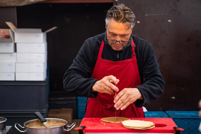 Dutch Street Food Tour on Amsterdam Market - Why Albert Cuyp Market makes a good food stop