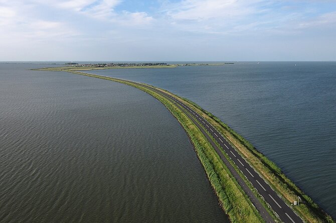 E-Bike PRIVATE tour Countryside of Amsterdam Volendam Marken - Why the private format is worth considering