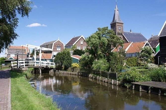 E-Bike PRIVATE tour Countryside of Amsterdam Volendam Marken - Monnickendam adds a working-town story
