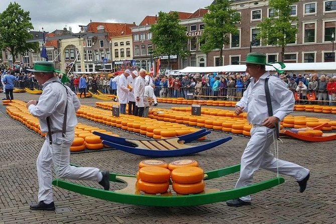 e-Scavenger hunt Alkmaar: Explore the city at your own pace - How the riddles and photo challenges work