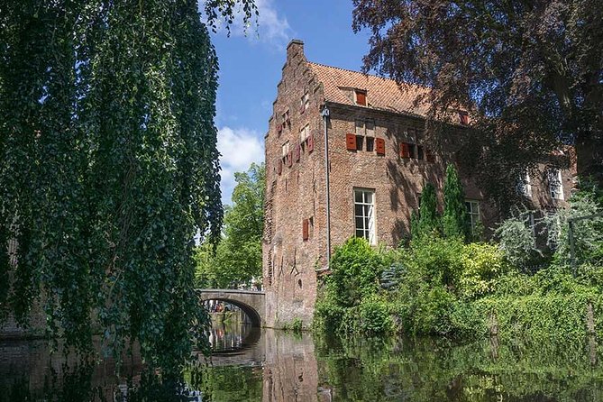 e-Scavenger hunt Amersfoort: Explore the city at your own pace - Marienhof and the Less Obvious Corners