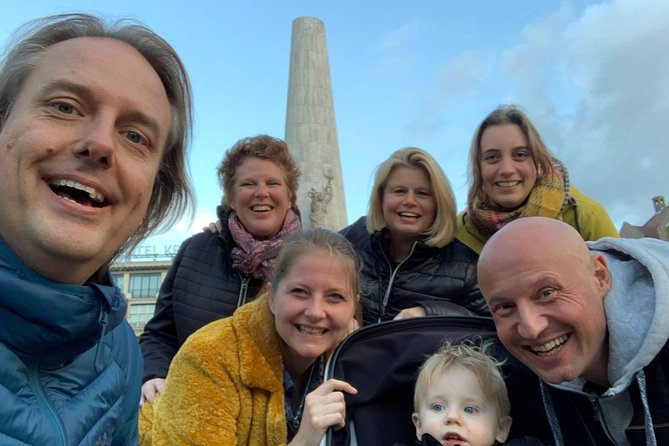 e-Scavenger hunt Amsterdam: Explore the city at your own pace - Dam Square, Damstraat, and the Old Center