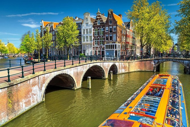 e-Scavenger hunt Amsterdam: Explore the city at your own pace - Royal Palace Amsterdam and the museum quarter