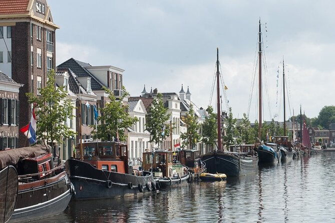 e-Scavenger hunt Assen: Explore the city at your own pace - Assen in a smartphone-sized adventure