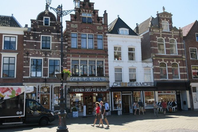 e-Scavenger hunt Delft: Explore the city at your own pace - A self-guided way to meet Delft