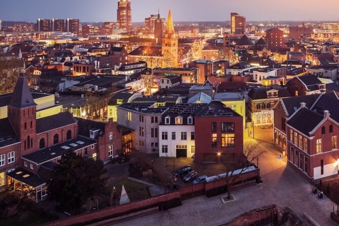 e-Scavenger hunt Enschede: Explore the city at your own pace - The Oude Markt, fire, and city government