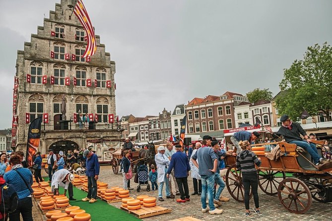 e-Scavenger hunt Gouda: Explore the city at your own pace - Cheese culture at the Gouda Cheese Market