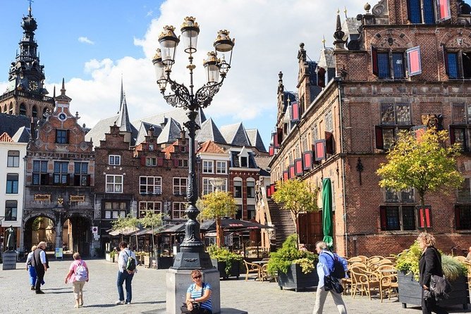 e-Scavenger hunt Nijmegen: Explore the city at your own pace - A city tour with a scoreboard