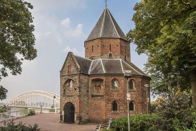 e-Scavenger hunt Nijmegen: Explore the city at your own pace - Museum Van Lymborch Brothers House and De Waagh