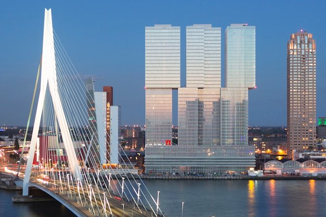 e-Scavenger hunt Rotterdam: Explore the city at your own pace - City Hall, Witte de Withstraat, and quieter discoveries