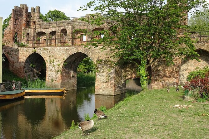 e-Scavenger hunt Zutphen: Explore the city at your own pace - What the $37.25 group price really buys