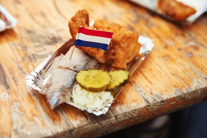 Eating Amsterdam: Albert Cuyp Market & The Pijp Food Tour - Simon Meijssen and the saucijzenbroodje