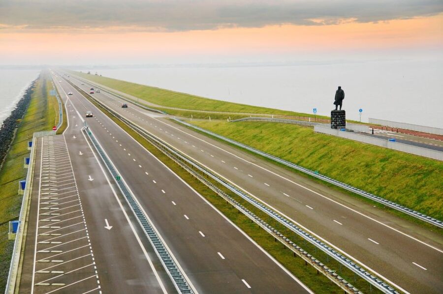 From Amsterdam: 4 Provinces Highlights Van Tour - Starting in Amsterdam and heading to Zaanse Schans
