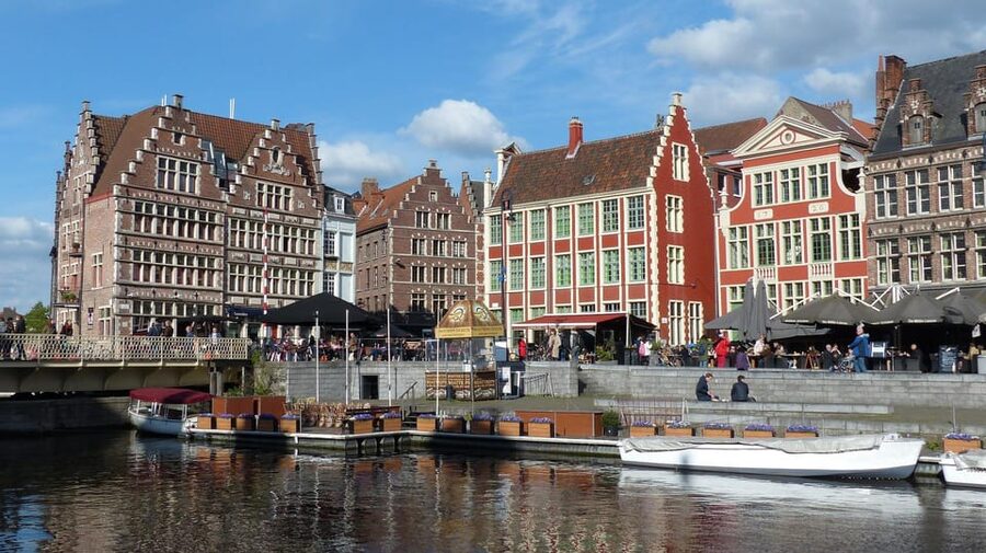 From Amsterdam: Antwerp & Ghent Full Day Tour - The short ride from Ghent to Antwerp