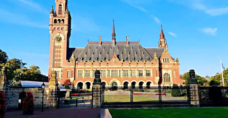 From Amsterdam: Day Tour to Rotterdam, Delft and The Hague - Why this three-city route works