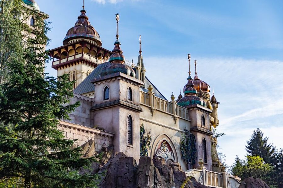From Amsterdam: Day Trip to Efteling Theme Park with Ticket - Dutch pancakes and a self-paid lunch