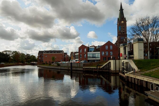 From Amsterdam: Day Trip to Rotterdam, Delft & Hague with Cruise - Delft gives you the quietest walk of the day