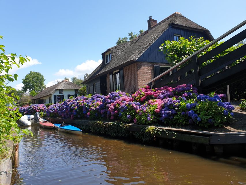 From Amsterdam: Giethoorn Day Trip with Small Electric Boat - A Brief Look at the IJsselmeer