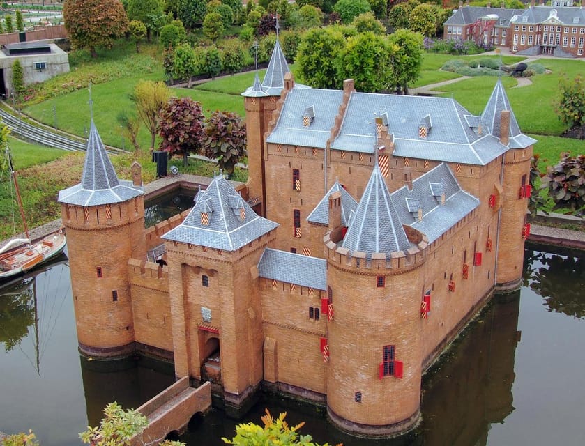 From Amsterdam: Muiderslot and De Haar Castle Tour - Is $397 per person a fair price?