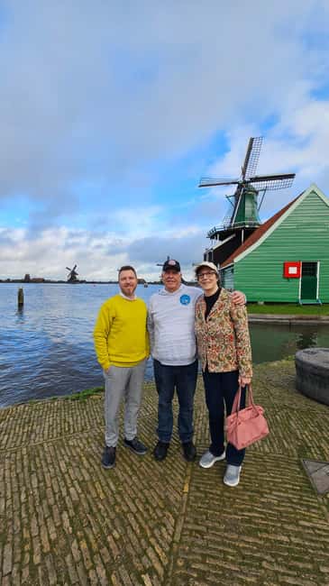 From Amsterdam, Private tour in Tesla, Windmills & Volendam. - Key points to know before booking