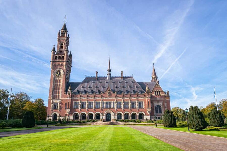 From Amsterdam: Rotterdam, Delft & The Hague Guided Day Tour - Three Dutch cities, one very full day