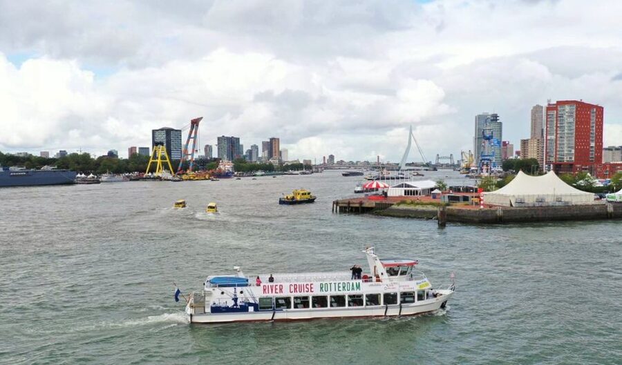 From Amsterdam: Rotterdam, Delft & The Hague Guided Day Tour - Markthal and the limits of free time