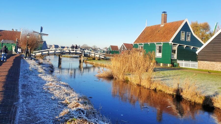 From Amsterdam: Small Group Zaanse Schans and Volendam Tour - Is $135 a fair price?