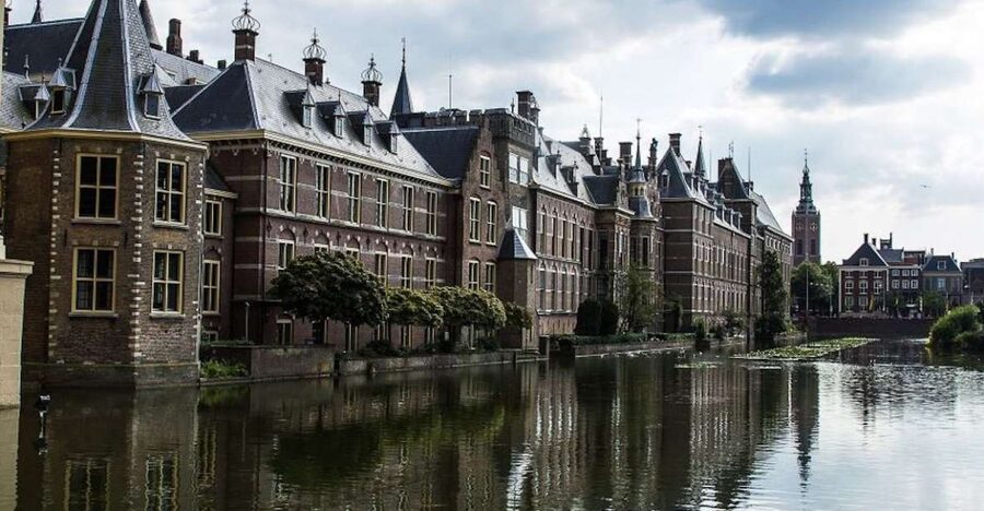 From Amsterdam: The Hague and Delft Sightseeing Tour - Key points to know before booking