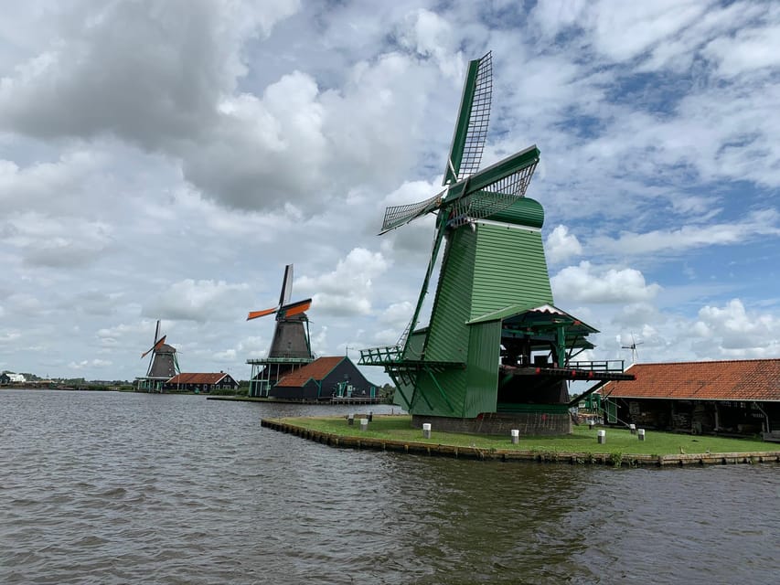 From Amsterdam: visit Zaanse Schans, Muiderslot and more! - Key points at a glance