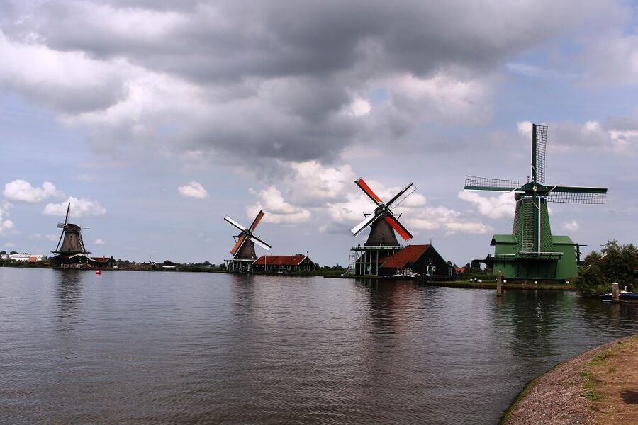 From Amsterdam: Windmills & Volendam Private Tour - Key points to know before booking