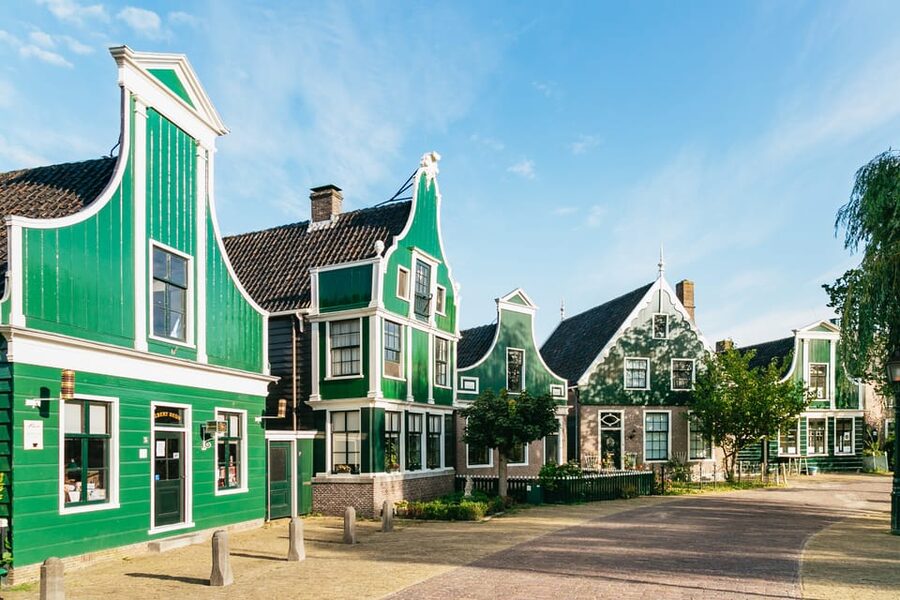 From Amsterdam: Zaanse Schans, Edam, & Marken Full-Day Trip - Marken: a quieter final village